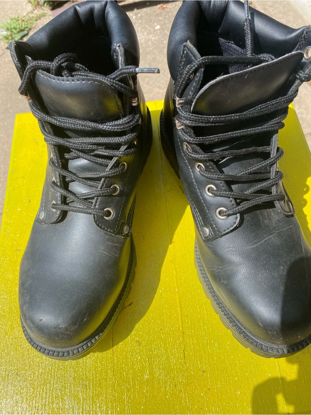 Men's Black Lace-Up Work Boots - Sturdy Outdoor Trail Boots